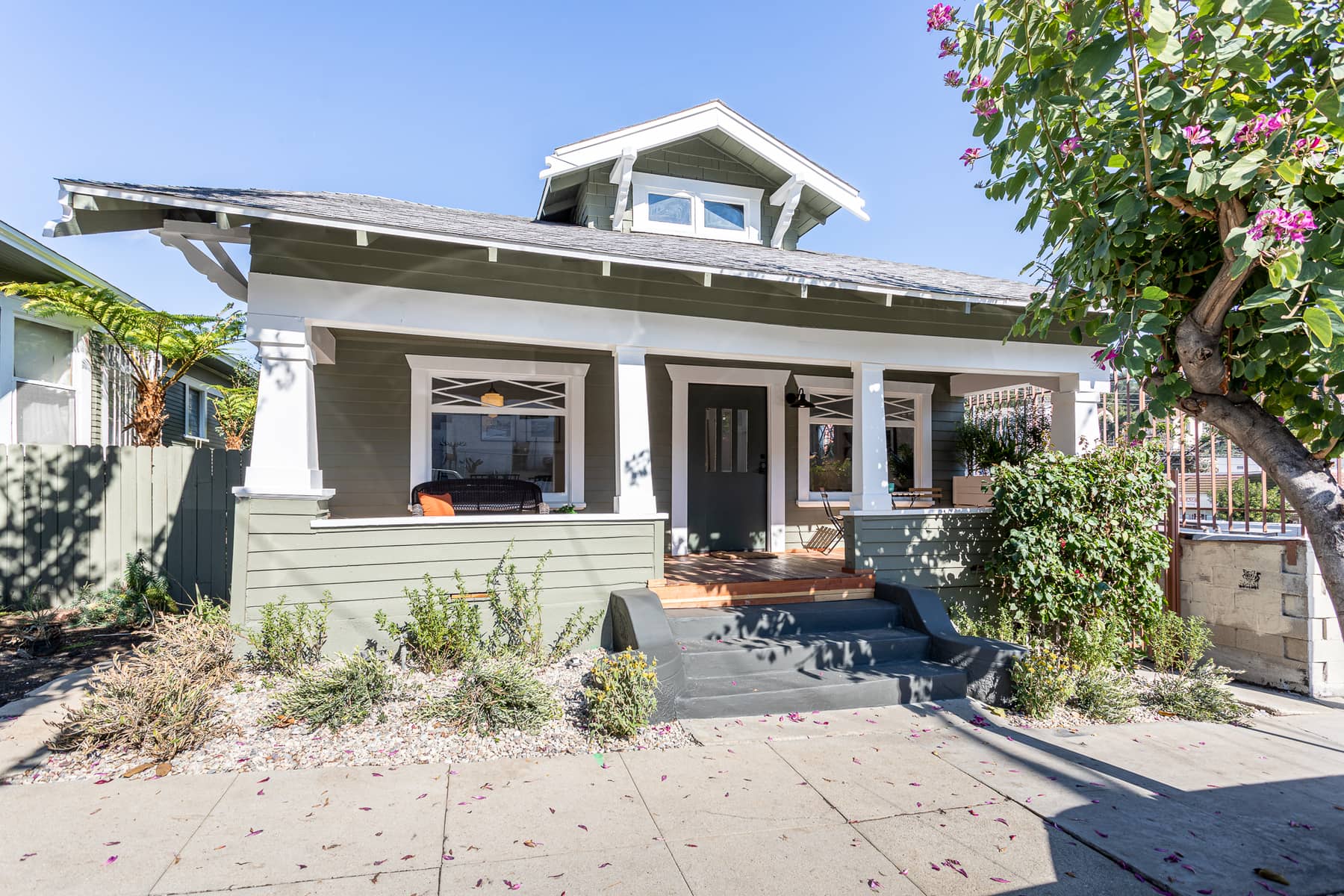 Vintage Angelino Heights Bungalow