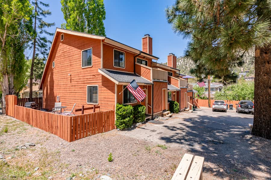 6078 Spruce St, Wrightwood, CA