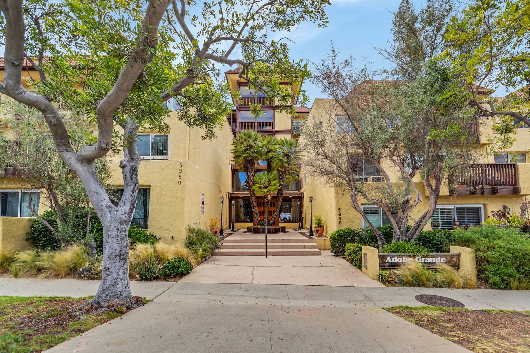 5950 Buckingham Pkwy, Unit 610 Culver City, CA 90230, USA