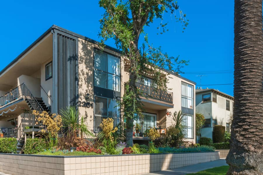 2261 N Beachwood Dr, Los Angeles, CA 90068