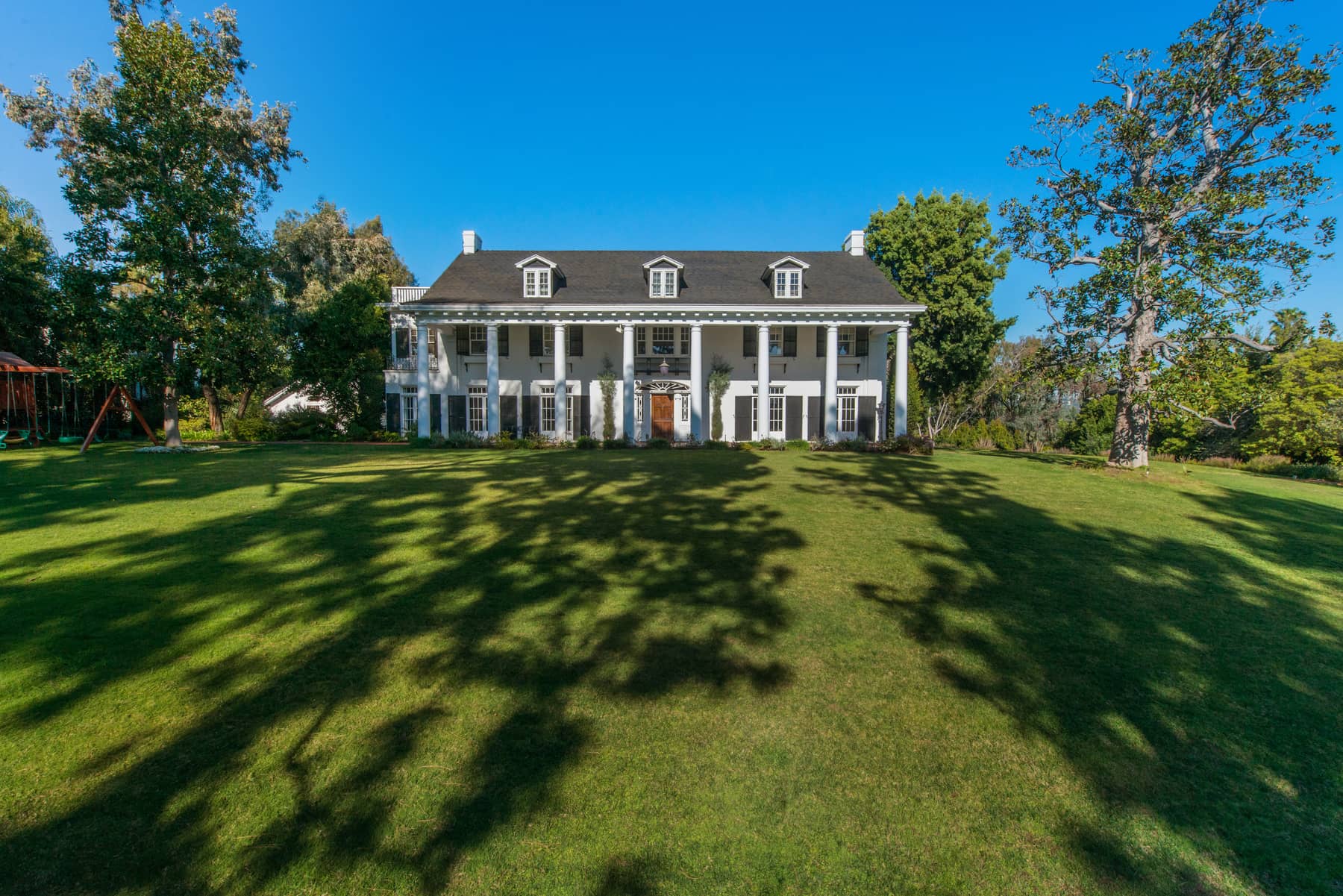 1006 N Crescent Dr,Beverly Hills, CA 90210