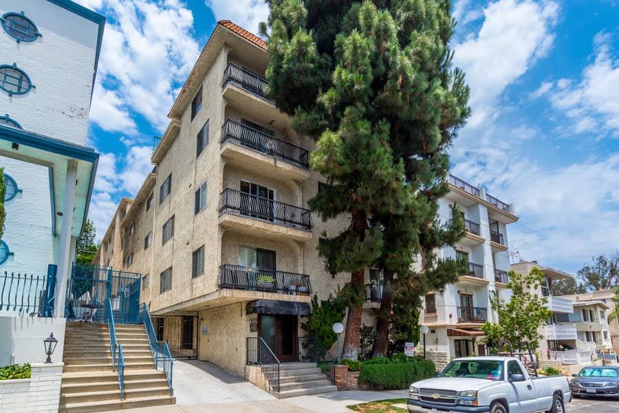 Brentwood Condo in Great Location