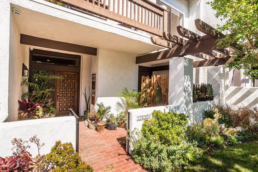 JUST REDUCED!! 1,475,000, IMMACULATE DESIGNER PERFECT HOME! Michael Ln