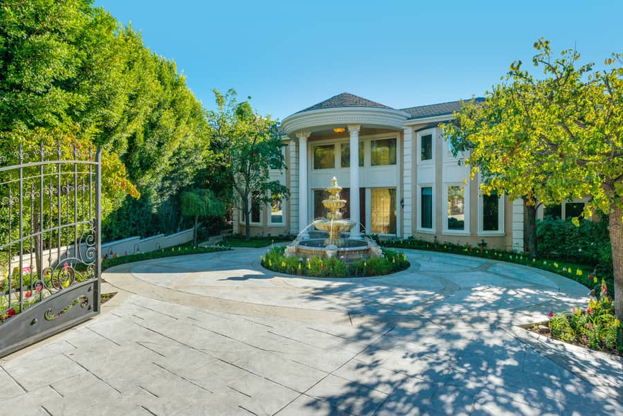 2245 Weybridge Ln Los Angeles, CA 90077