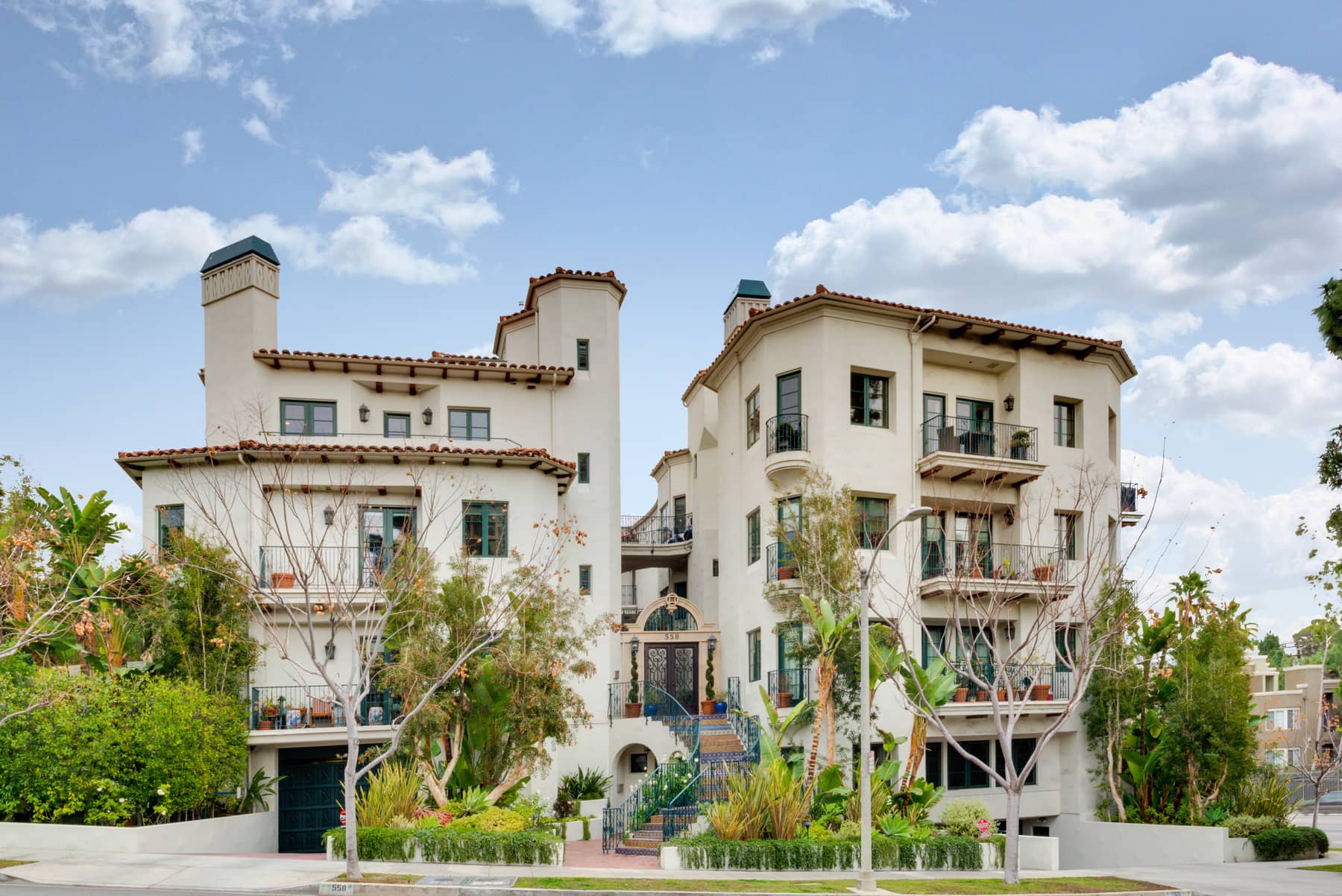 558 Hillgreen Drive, PH9, Beverly Hills, CA 90212