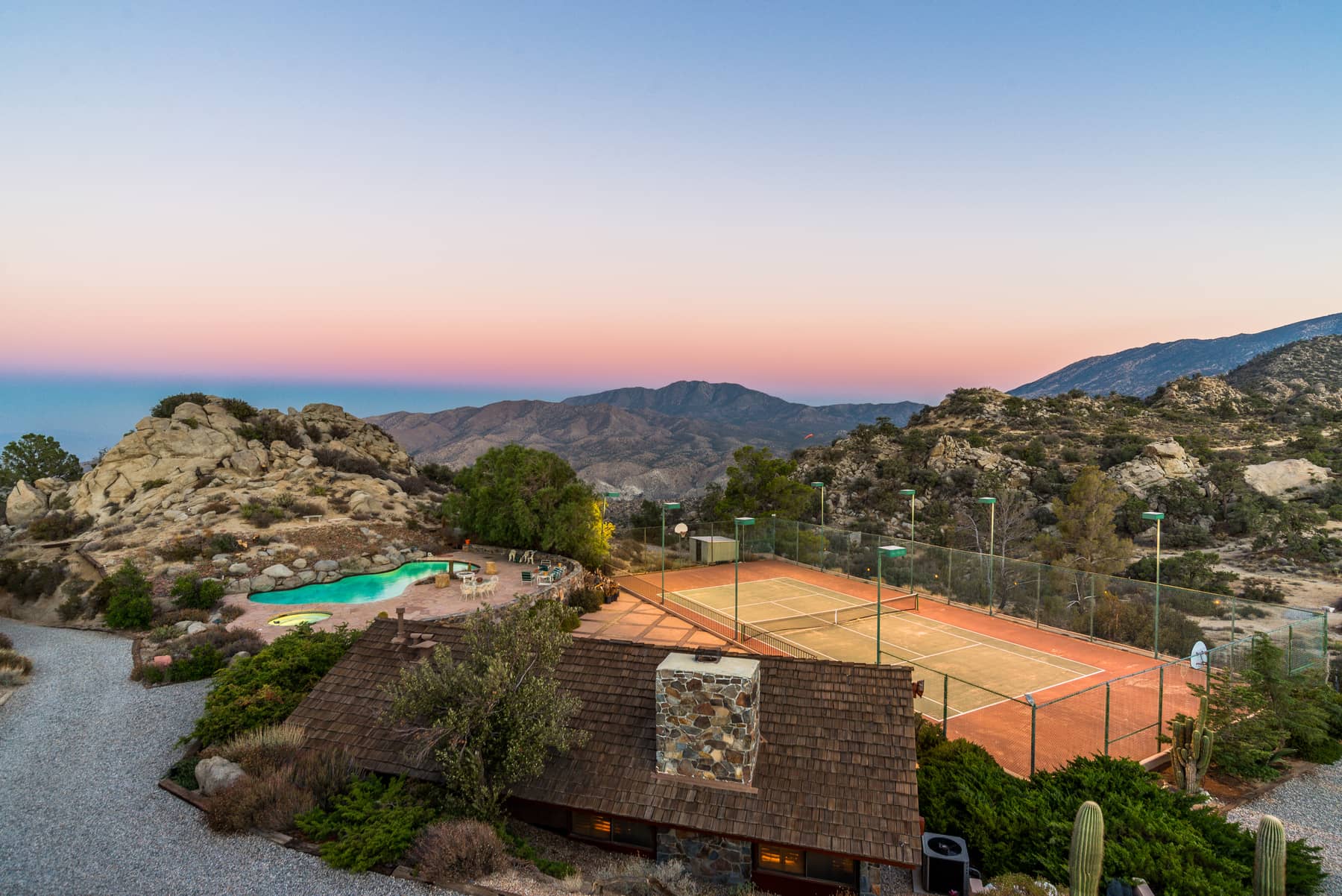 FRANK SINATRA'S DESERT HIDEAWAY "VILLA MAGGIO"