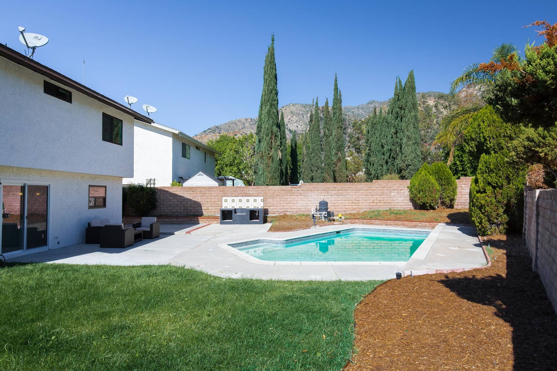 13542 Polk St, Sylmar, CA 91342, USA