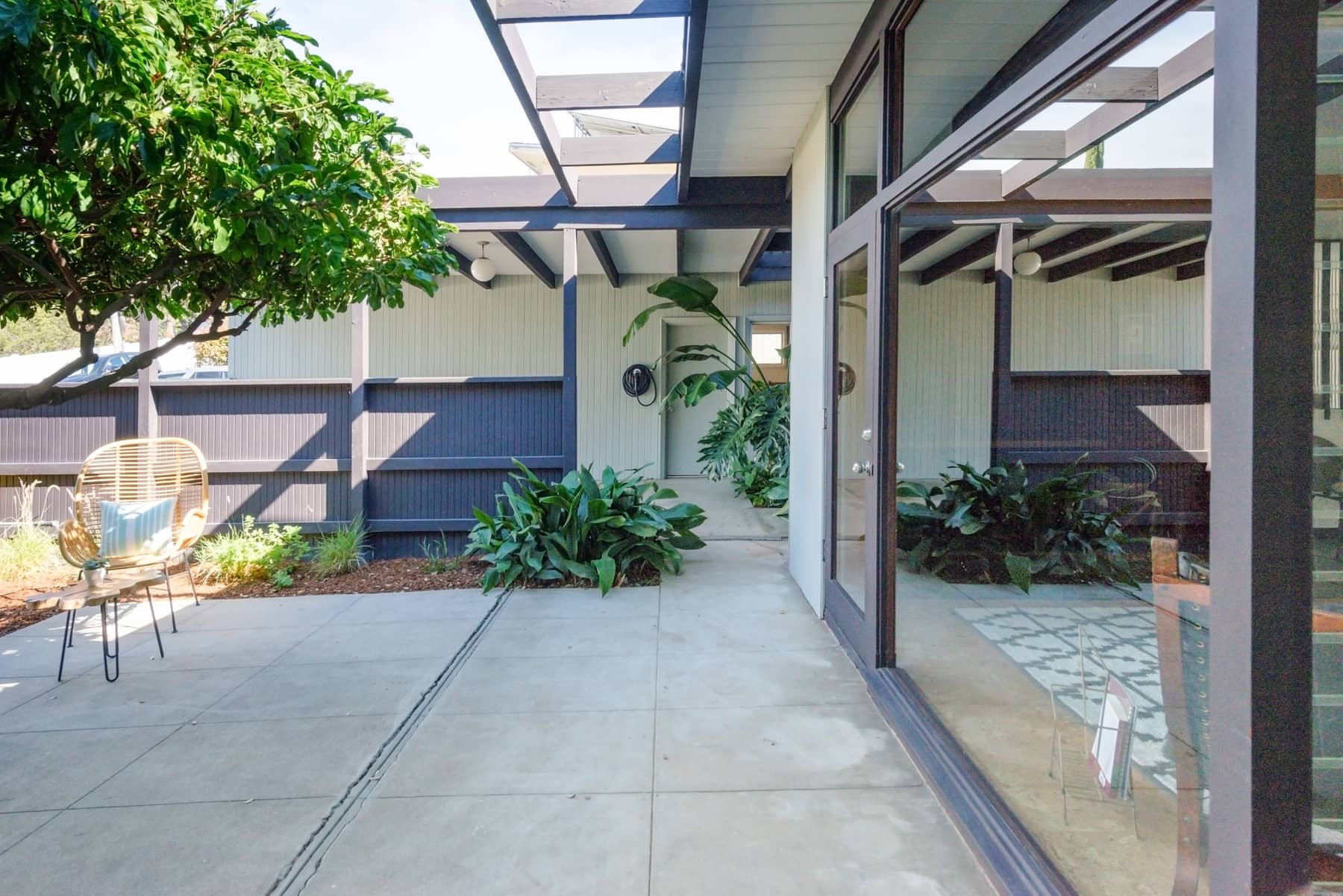 3409 Oak Glen Dr, Los Angeles, CA 90068, USA