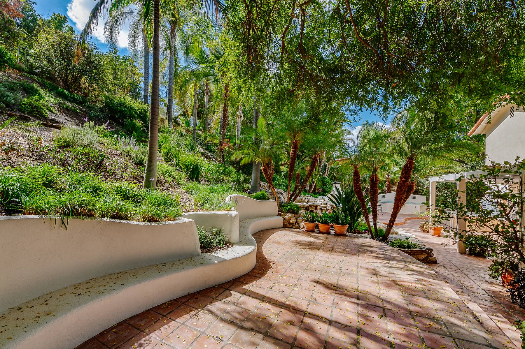 22753 Flamingo St, Woodland Hills, CA 91364, USA