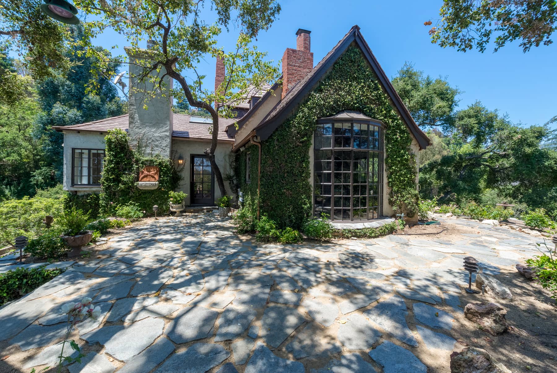 1919 & 1957 Mandeville Canyon Road, Brentwood
