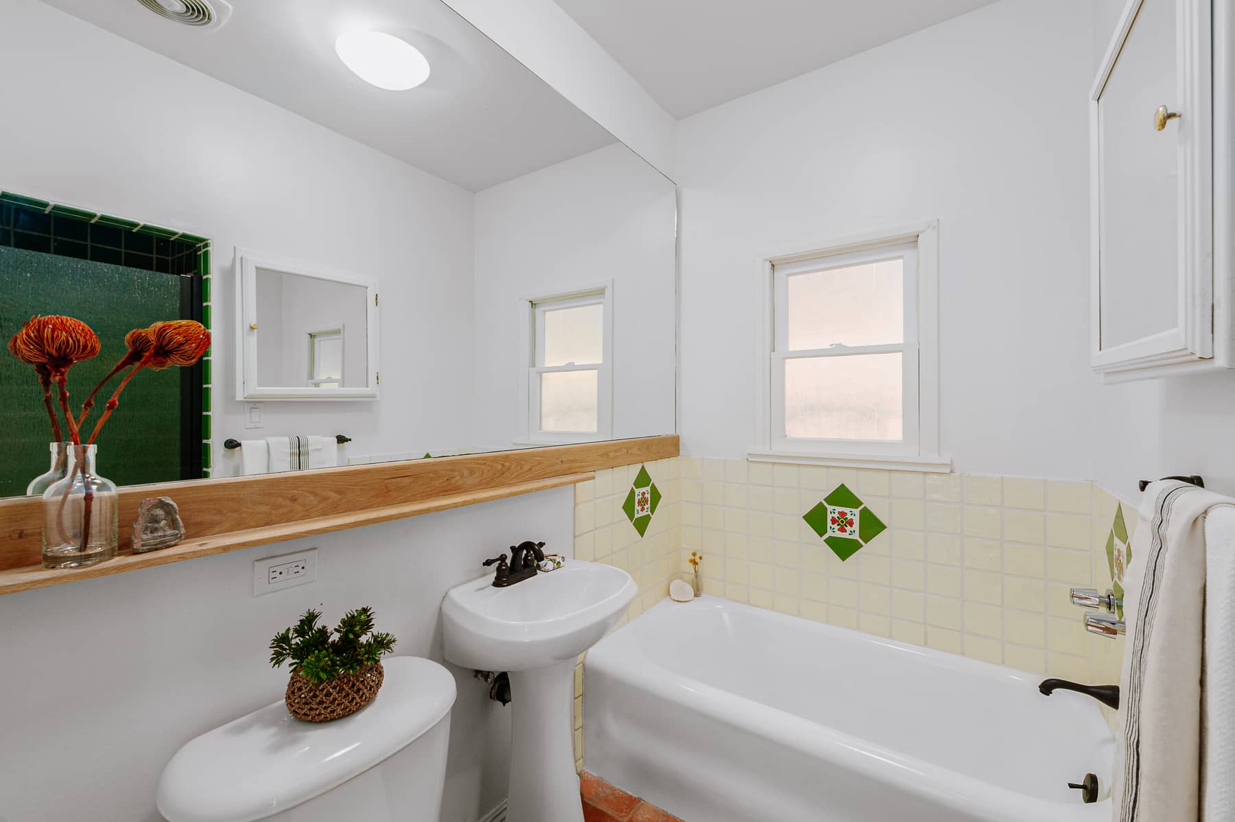 1345 N Hayworth Ave, 208, West Hollywood, CA 90046, USA