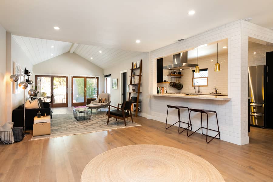 Beautiful Laurel Canyon Ranch Home