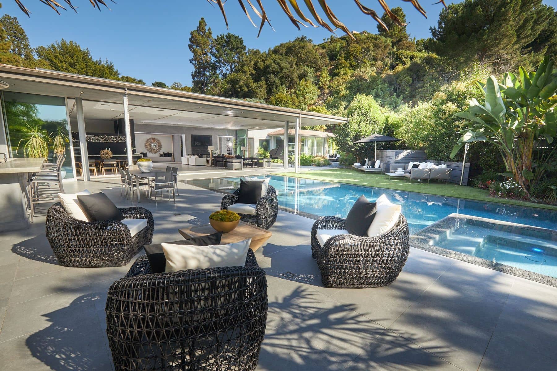 1975 Loma Vista Dr Beverly Hills