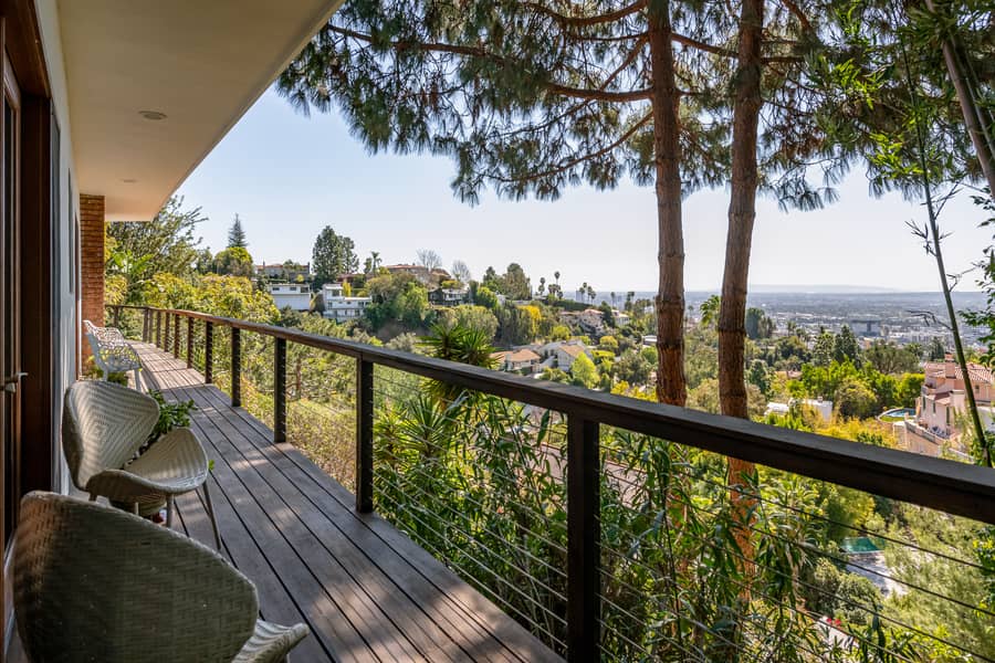 5638 Hill Oak Dr, Los Angeles, CA 90068, USA